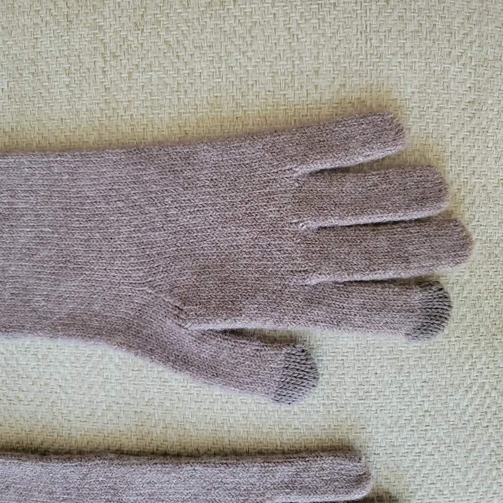 Wild Fable one size elbow length lettuce edge stretch knit lavender gloves
